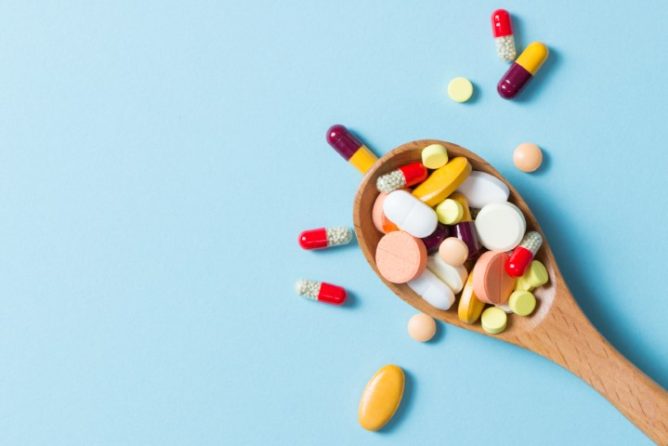 Klinične študije dopolnil in zdravil: Ključne razlike